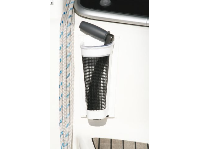 Vinssikammen kotelo, tarrakiinnitys