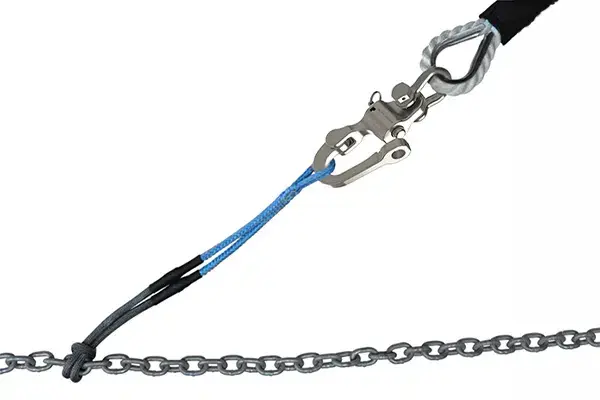 Snap-shackle-with-snubber-pendant1.png.webp