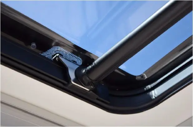 3398817A_opening mechanism.webp