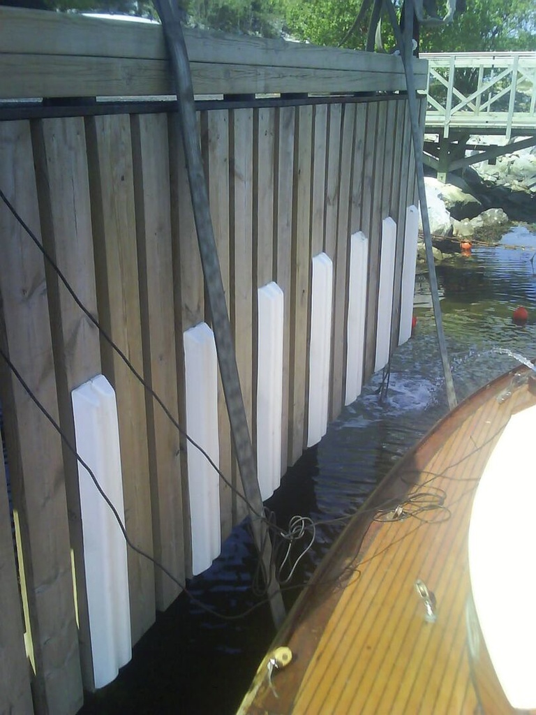 Laiturilepuuttaja MF44, Valkoinen 