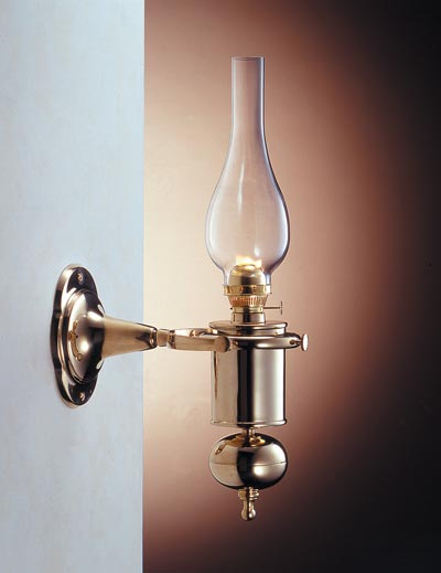 Öljylamppu messinkiä, seinäkiinnitys 