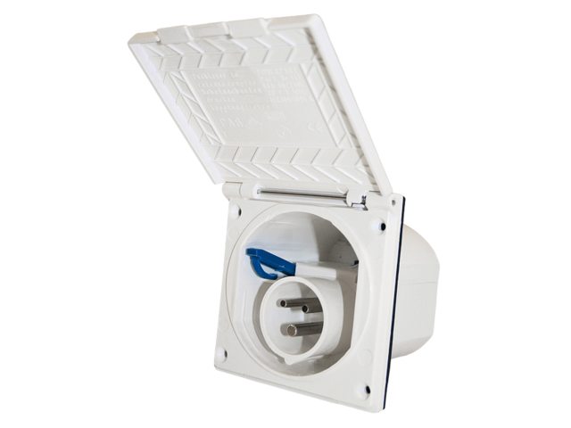 Maasähkörasia CEE, kannella, valkoinen