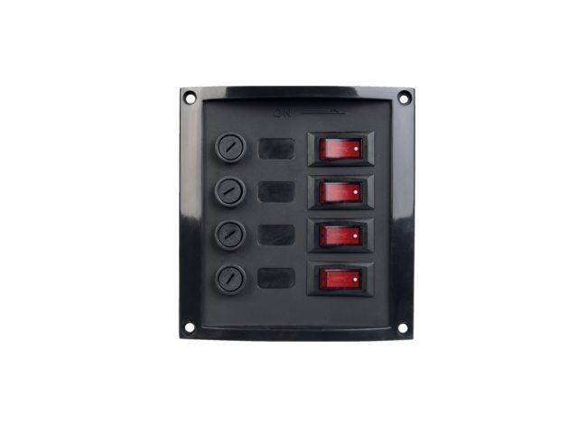 Katkaisinpaneeli 4 katkaisijaa