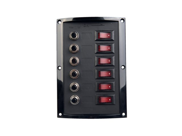 Katkaisinpaneeli 6, painonappisulakkeet