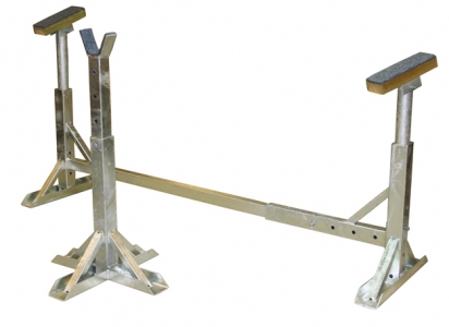 Moottorivenepukki 2,5 ton Taka- ja etuteline