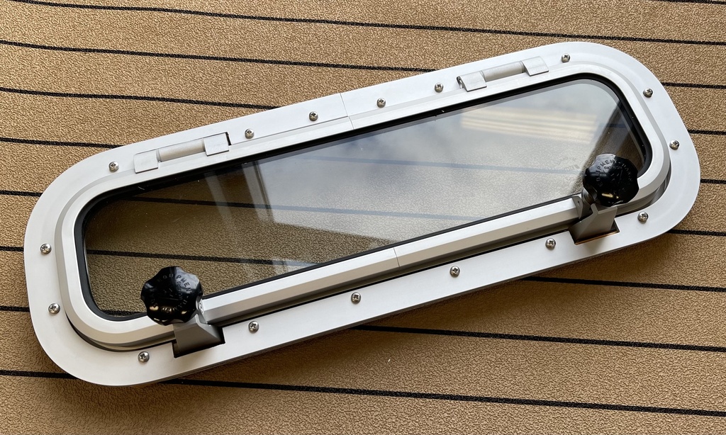 Avattava runkoikkuna 200 x 555 mm asen. 180 x 535 mm