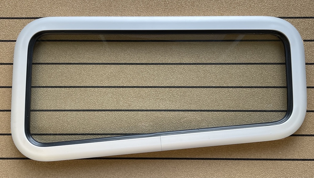 Kiinteä runkoikkuna 290 (250) x 600 mm asen. 270 x 580