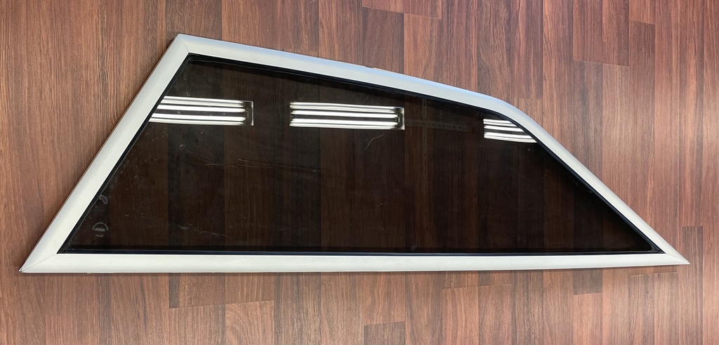 Kiinteä runkoikkuna 480 x 1590 kulmikas