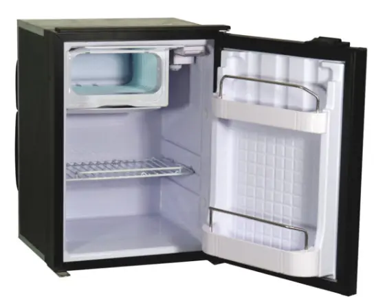 Jääkaappi Cruise 42L, musta